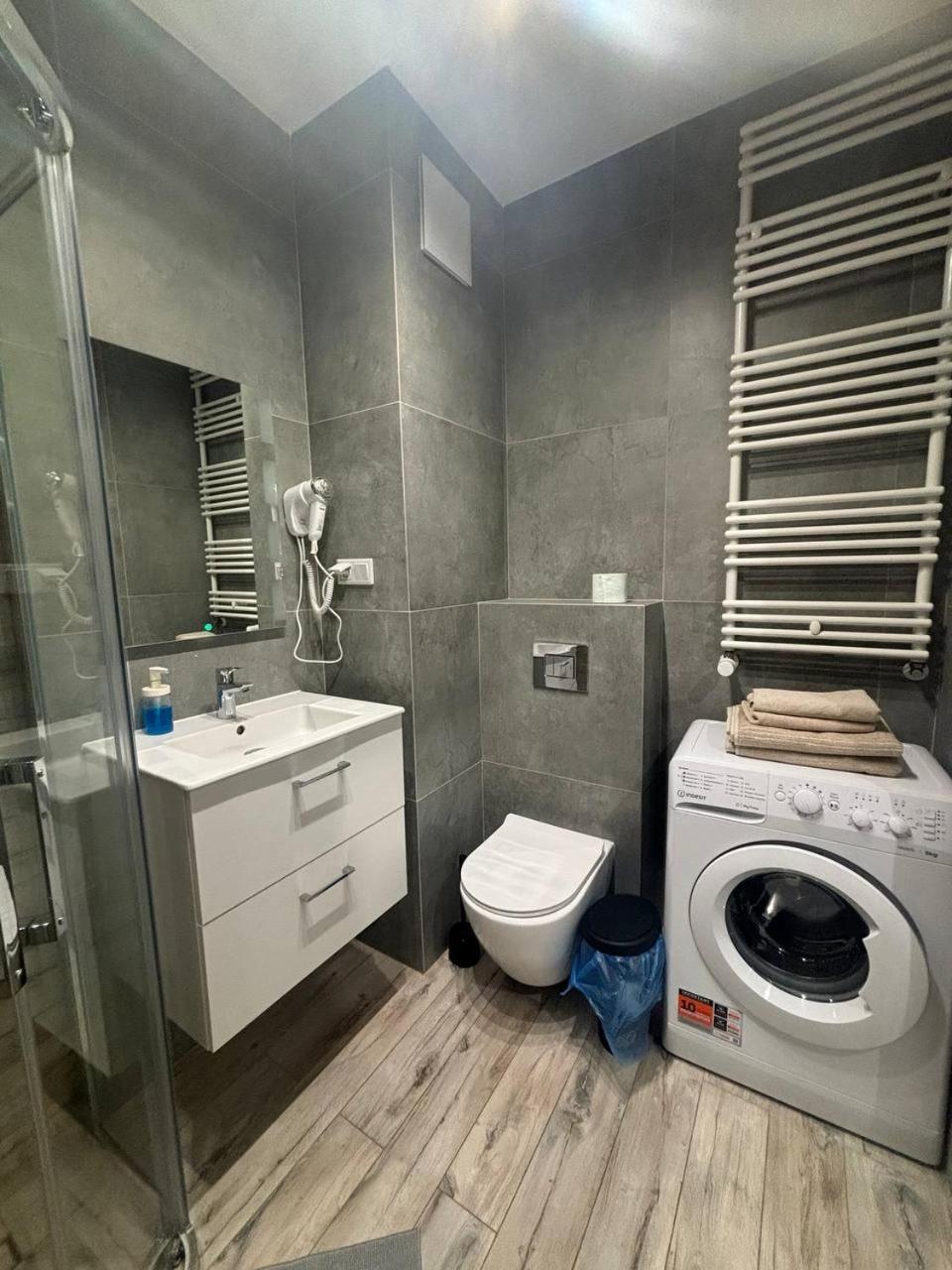 Space A104 Apartment *